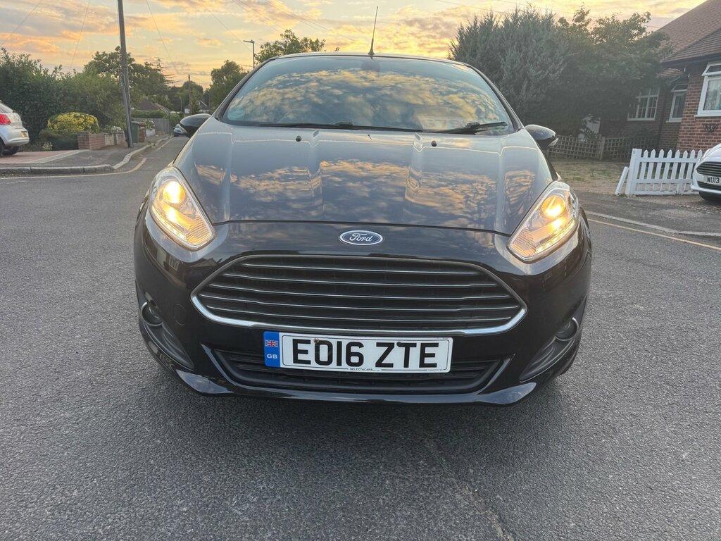 Ford Fiesta 1.0T Ecoboost Titanium Hatchback Black #4