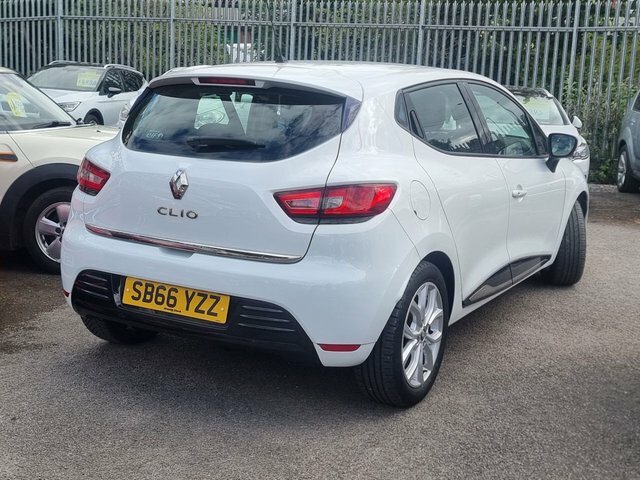 Renault Clio 1.2 16V Dynamique Nav Hatchback White #6