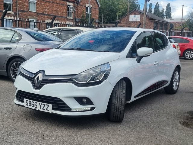 Renault Clio 1.2 16V Dynamique Nav Hatchback White #2