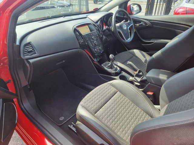 Vauxhall Astra GTC Gtc 1.4I Turbo Limited Edition Euro 6 Ss White #17