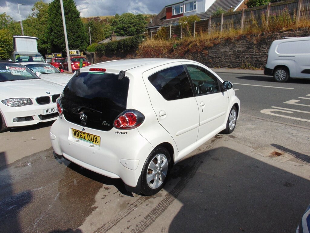 Toyota Aygo 1.0 Vvt-i Fire Hatchback Euro 5 White #4