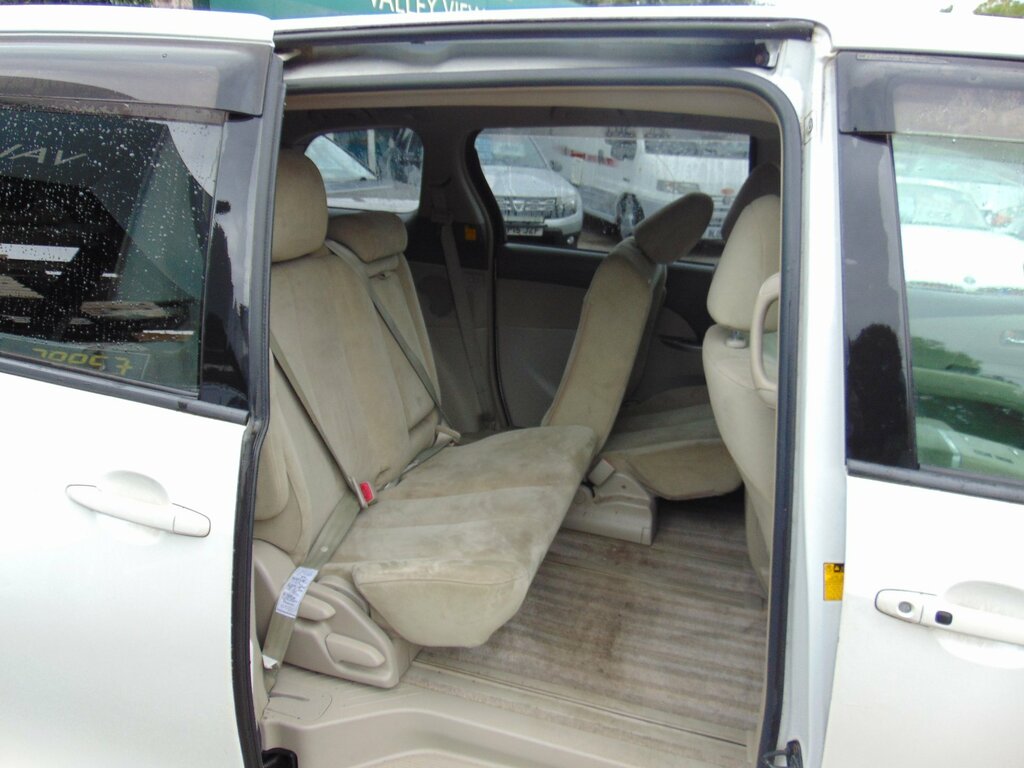 Toyota Estima 2.4 H Nuk E-four G White #6