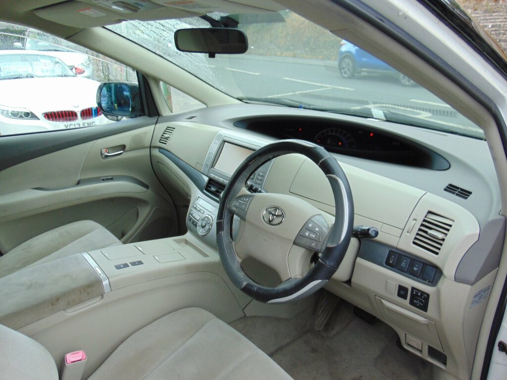 Toyota Estima 2.4 H Nuk E-four G White #5