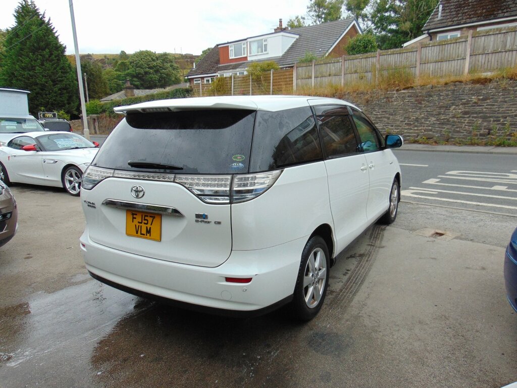 Toyota Estima 2.4 H Nuk E-four G White #4