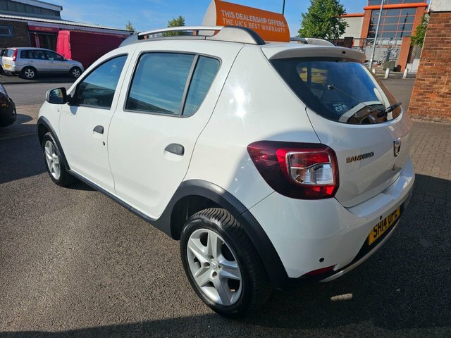 Dacia Sandero Stepway 2014 0.9 Tce Laureate Hatchback White #3