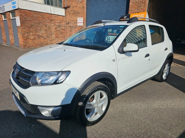 Dacia Sandero Stepway 2014 0.9 Tce Laureate Hatchback White #2