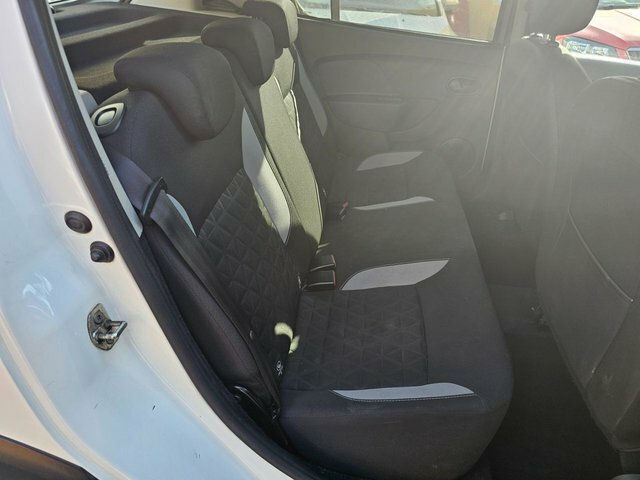 Dacia Sandero Stepway 2014 0.9 Tce Laureate Hatchback White #6