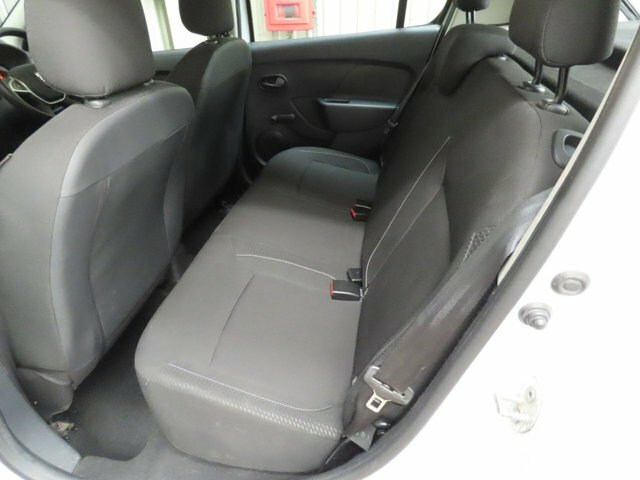 Dacia Sandero 2017 1.5 Dci Ambiance Hatchback White #4