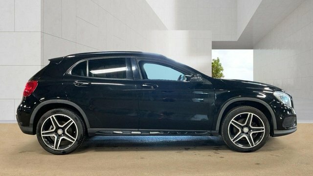 Mercedes-Benz GLA Class 2016 2.1 Gla220d Amg Line Premium Suv Black #5