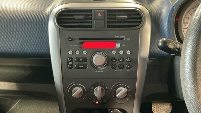 Vauxhall Agila 1.2I 16V Vvt S Au Red #8