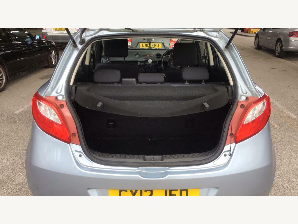 Mazda 2 Hatchback Tamura Mot February 2023 Only 71255 White #9