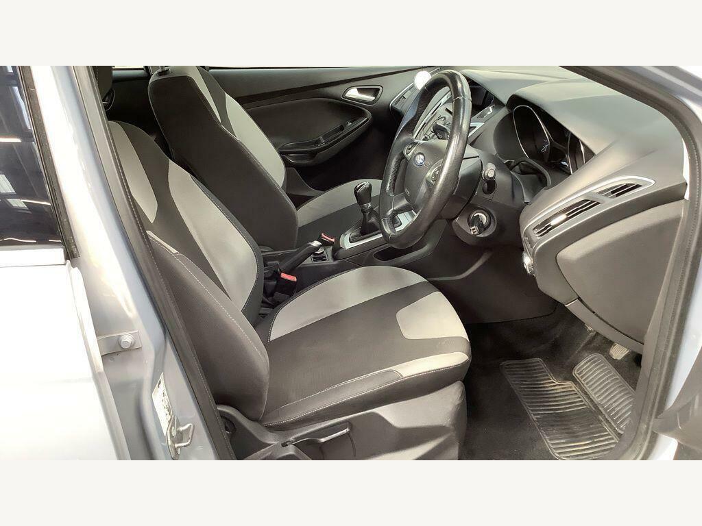 Ford Focus 1.6 Zetec Euro 5 Silver #2