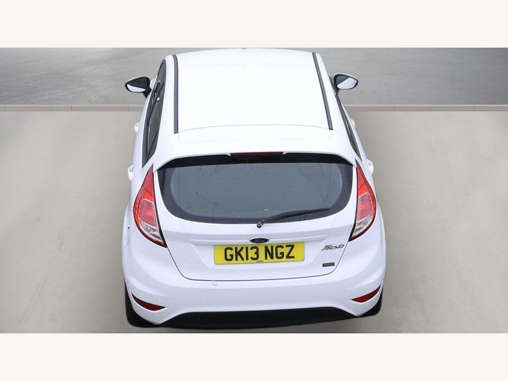 Ford Fiesta Hatchback Zetec 1.25 3Dr, 30 Road Tax 201313 White #8