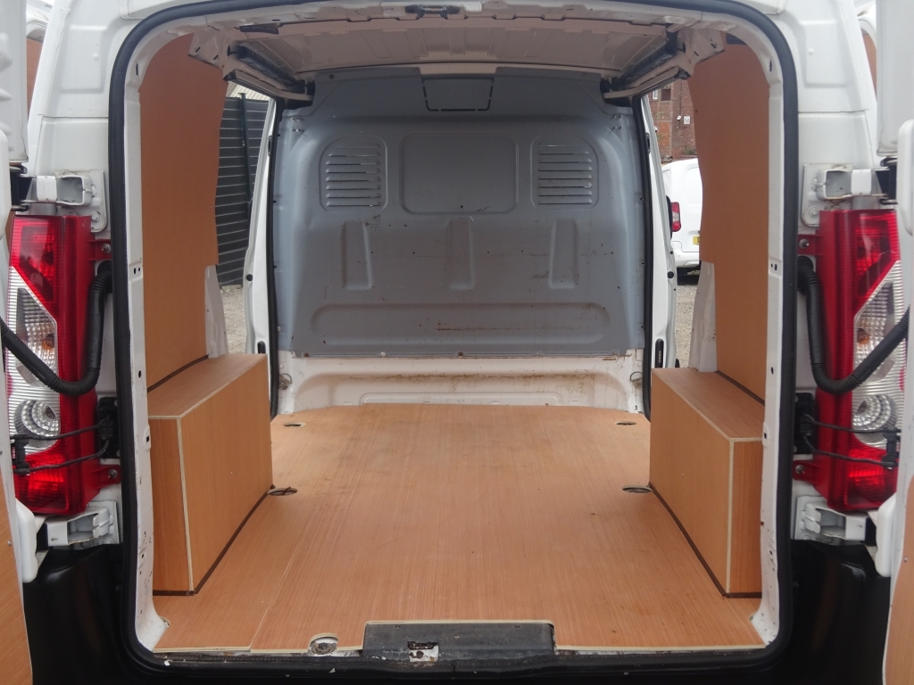 Peugeot Expert 2.0 Hdi 1000 L1h1 Professional No Vat Van 128 Bhp White #10