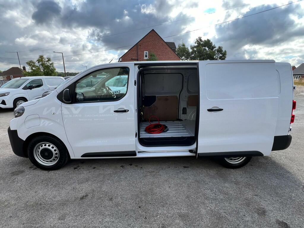 Peugeot E-Expert Panel Van 75Kwh Professional Long Panel Van L White #4