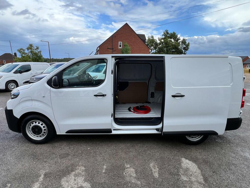 Peugeot E-Expert Panel Van 75Kwh Professional Long Panel Van L White #4