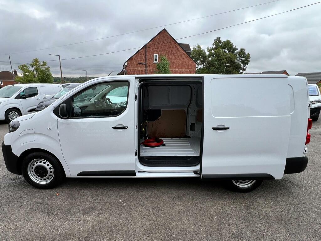 Peugeot E-Expert Panel Van 75Kwh Professional Long Panel Van L White #4