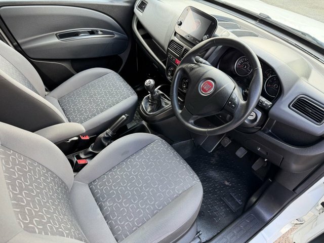 Fiat Doblo Multijetii Tecnico Panel Van White #3