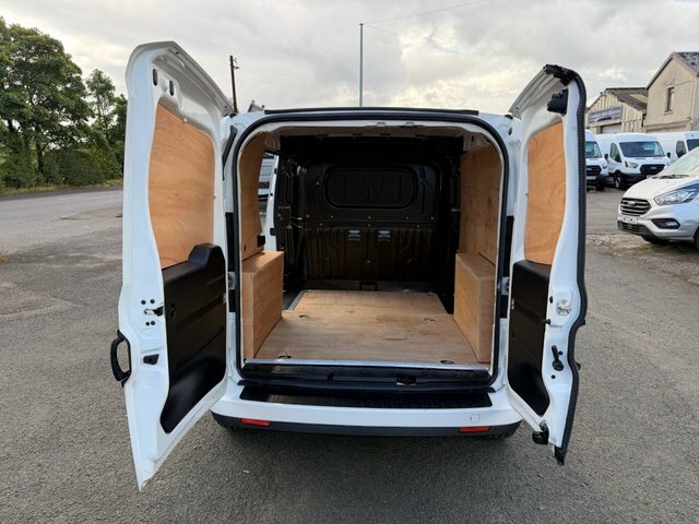Fiat Doblo Multijetii Tecnico Panel Van White #4