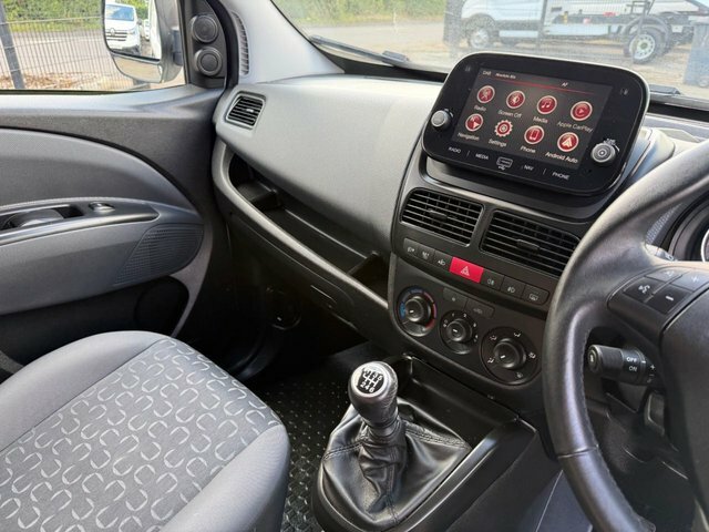 Fiat Doblo Multijetii Tecnico Panel Van White #6
