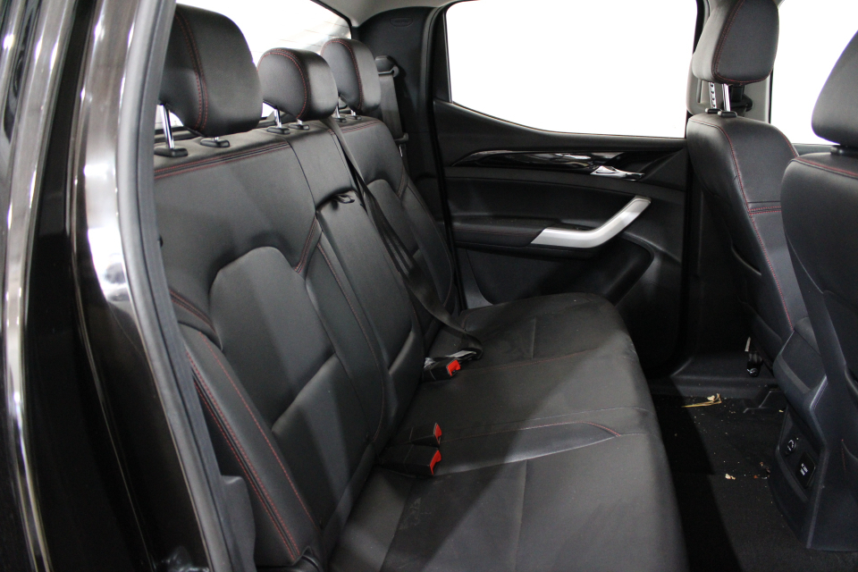 Maxus T90 Elite Crew Cab Ev 73 Reg Orange #13