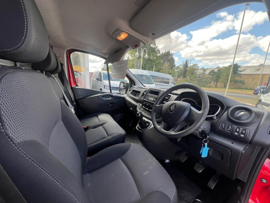 Renault Trafic Sl28 Energy Dci 120 Sport Nav Van Silver #13