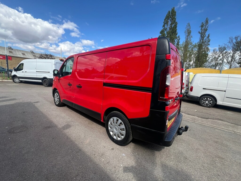 Renault Trafic Sl28 Energy Dci 120 Sport Nav Van Silver #7