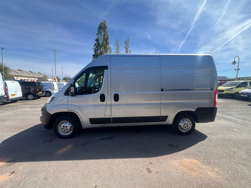 Peugeot Boxer 2.0 Bluehdi 335 Built For Business Luton Diese #7