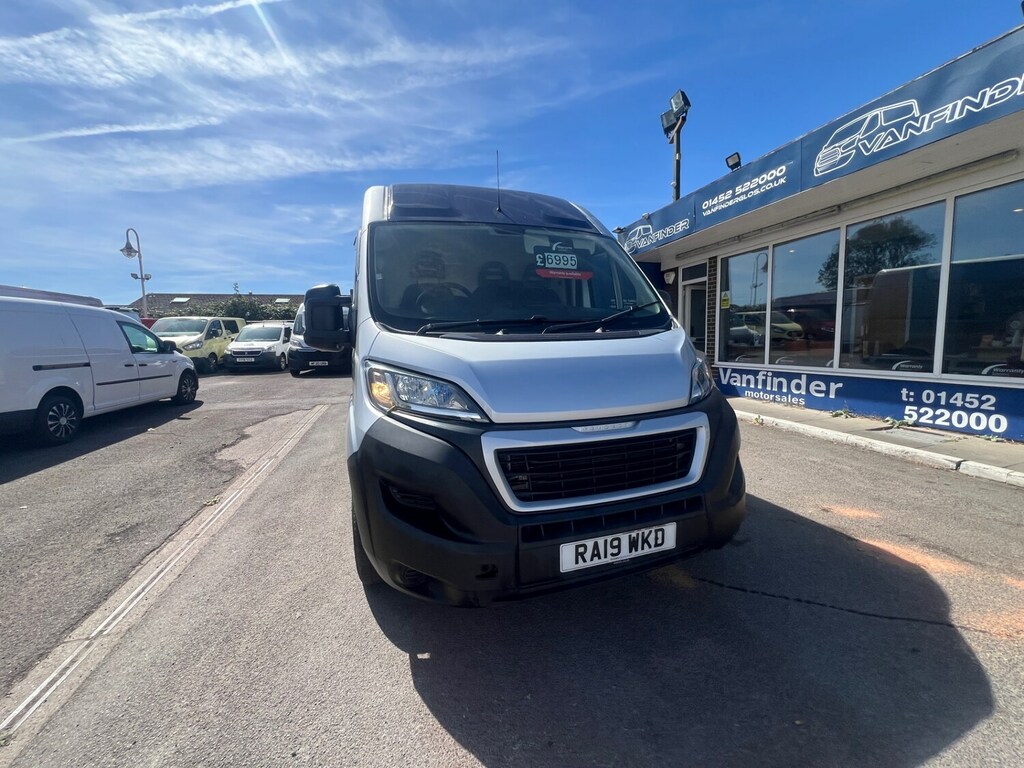 Peugeot Boxer 2.0 Bluehdi H2 Professional Van 130Ps Silver #3