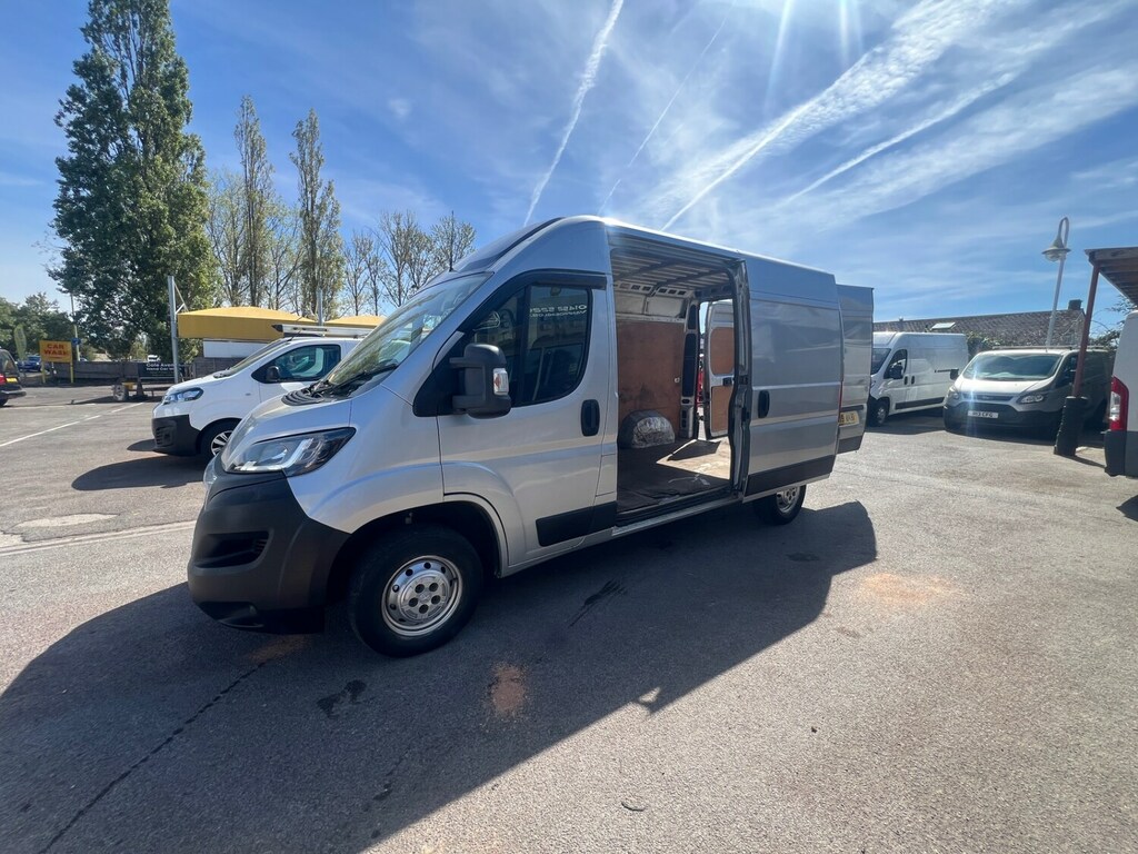 Peugeot Boxer 2.0 Bluehdi 335 Built For Business Luton Diese #10