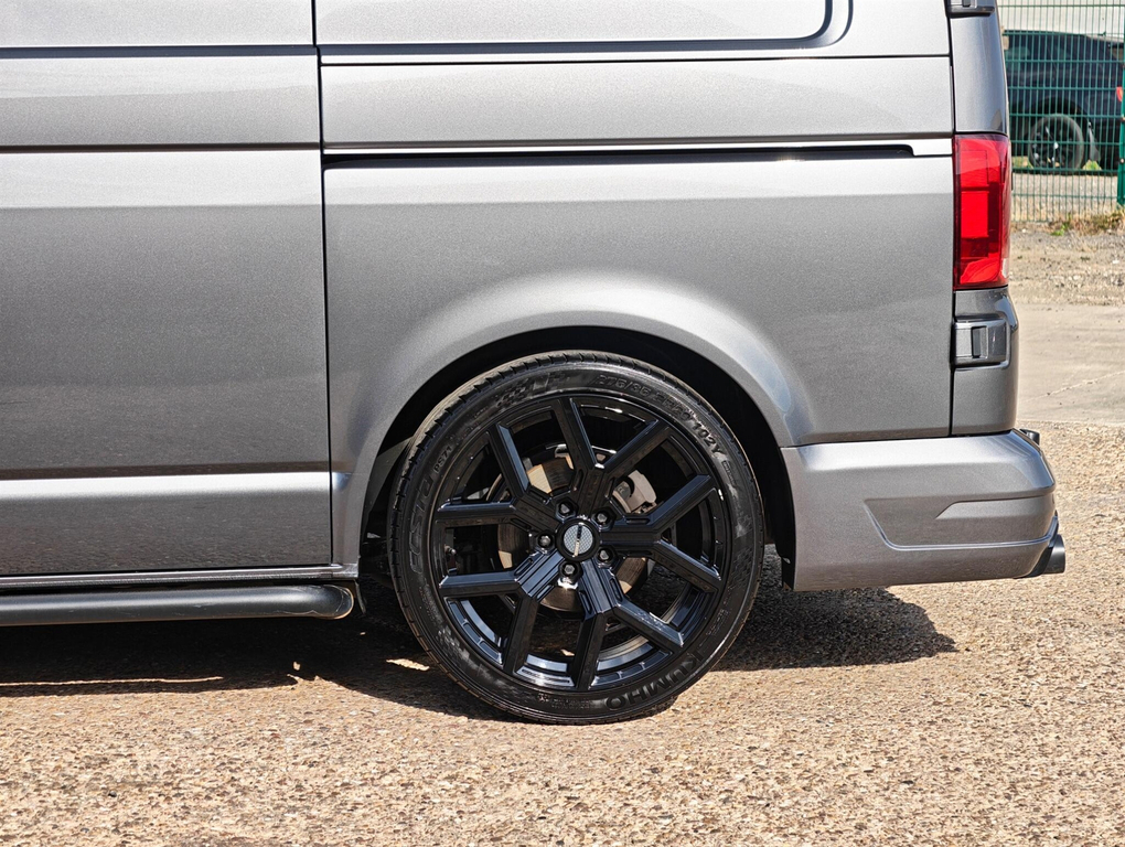 Volkswagen Transporter 2.0 Tdi T28 Highline Dsg Fwd Swb Euro 6 Ss DU21WHR #4
