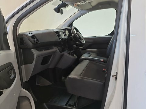 Vauxhall Vivaro 1.5 Turbo D KN71MKG  #5