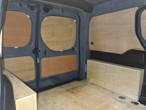Nissan TOWNSTAR Panel Van 45Kwh Acenta 202424 Black #18
