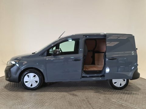 Nissan TOWNSTAR Panel Van 45Kwh Acenta 202424 Black #9