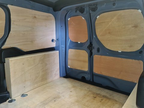 Nissan TOWNSTAR Panel Van 45Kwh Acenta 202424 Black #8
