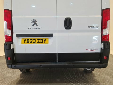 Peugeot Boxer 2.2L Bluehdi 440 Professional Panel Van Black #12