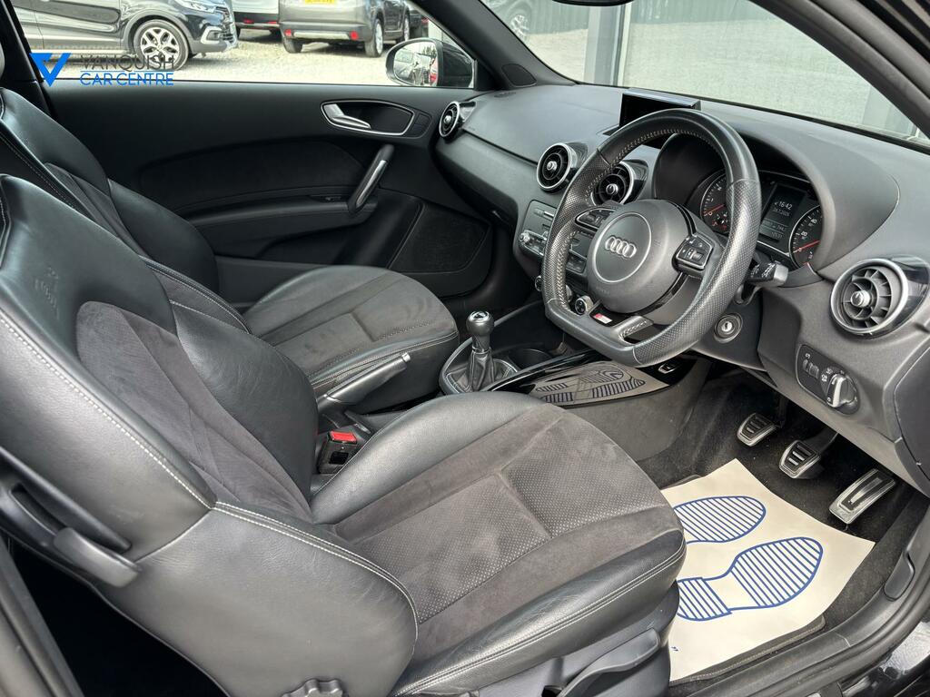 Audi A1 1.0 Tfsi Black Edition Hatchback EG18TGF Black #4