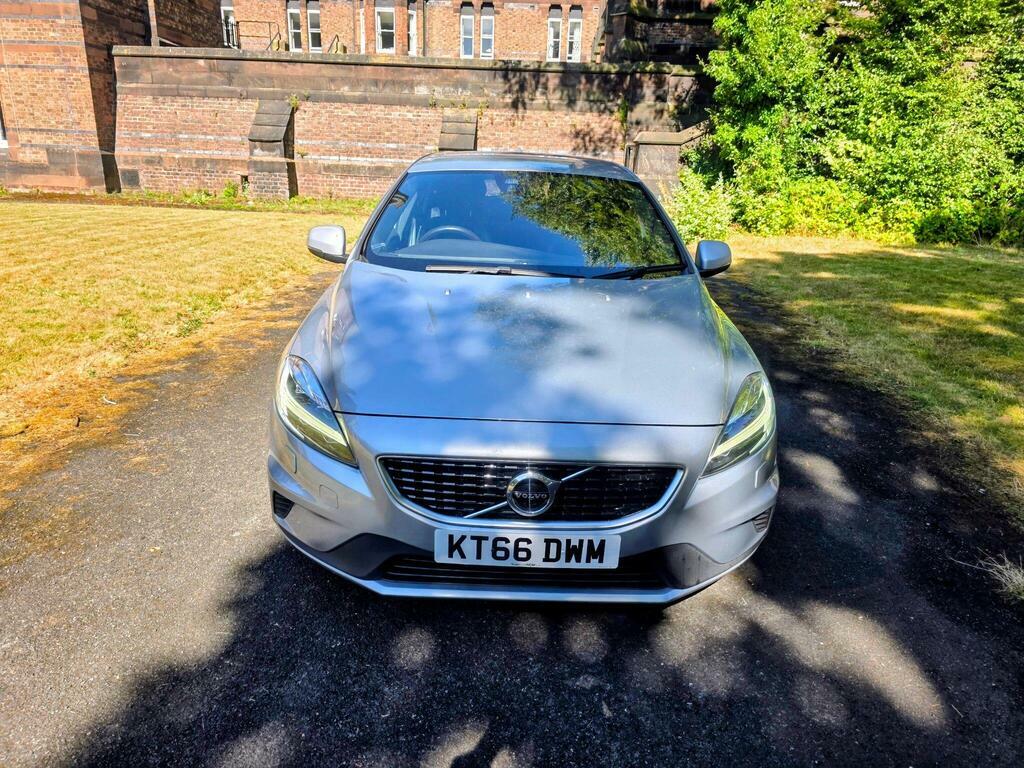 Volvo V40 2.0 D2 R-design Pro Euro 6 S S Silver #2