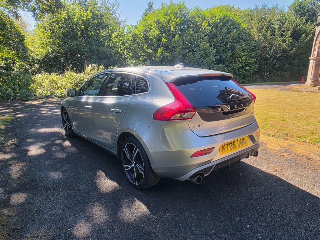 Volvo V40 2.0 D2 R-design Pro Euro 6 S S Silver #5