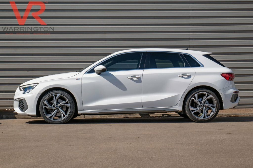 Audi A3 1L S Line White #6