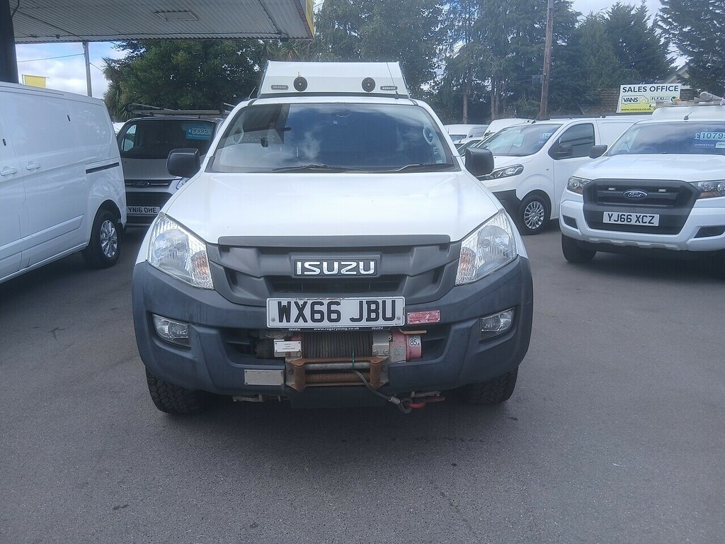 Isuzu D-Max 2.5 Td Pickup 4X4 192 Gkm, 161 WX66JBU White #2