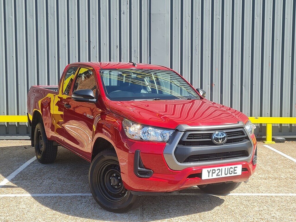 Toyota HILUX D-4d Active Pickup 2.4 Red