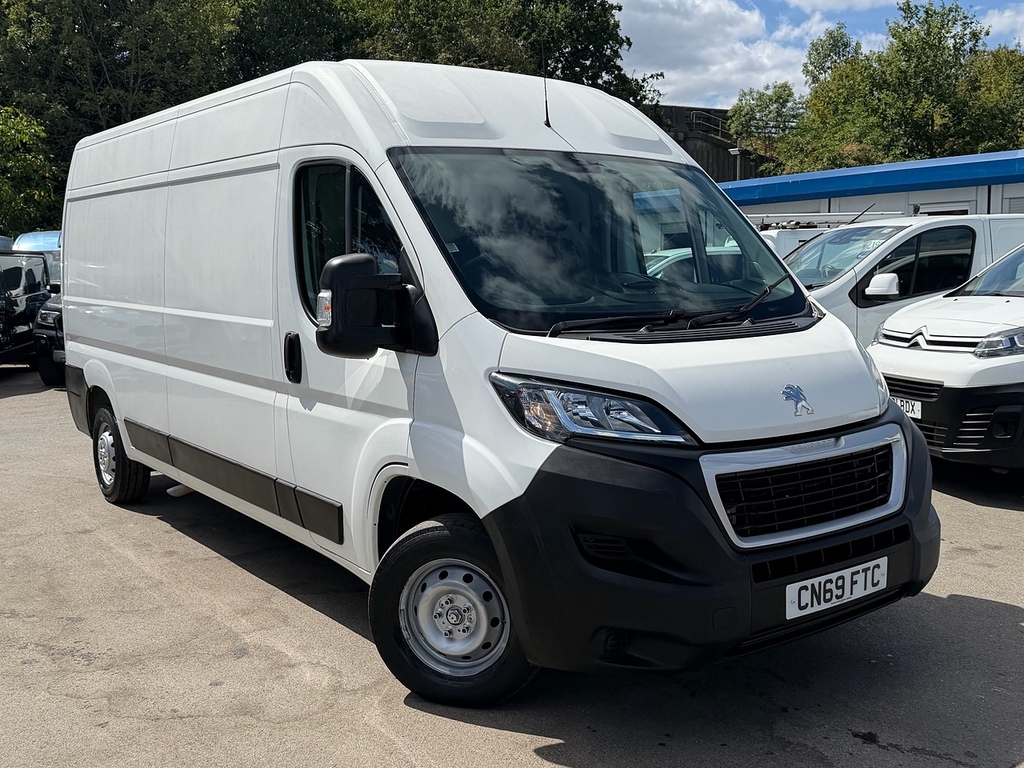 Peugeot Boxer Boxer Boxer Bluehdi 335 L3h2 Professional Pv Pane White