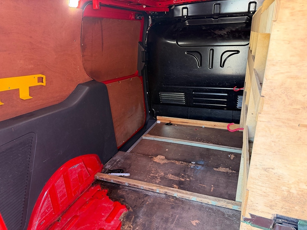 Ford Transit Connect 1.5 Tdci 240 Panel Van L2 H1 12 HF18OAY Blue #6