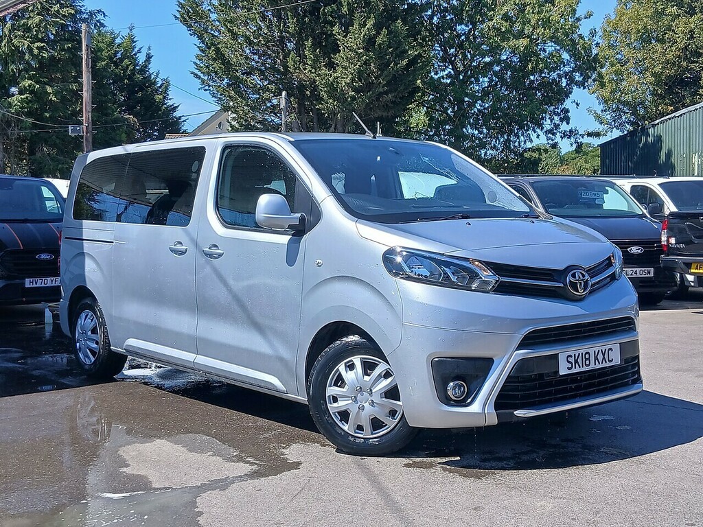 Toyota Proace Verso 1.6D Shuttle Medium Mpv Mwb Euro Silver