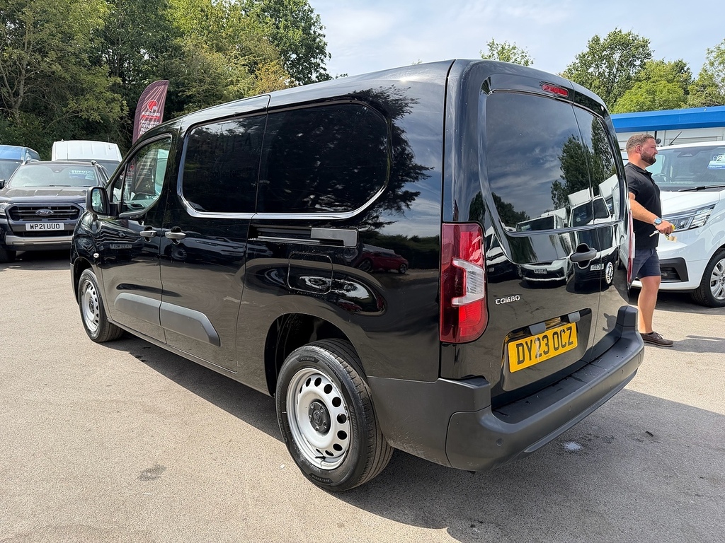 Vauxhall Combo 1.5 Turbo D 2300 Prime Panel Van 6Dr DY23OCZ Black #5