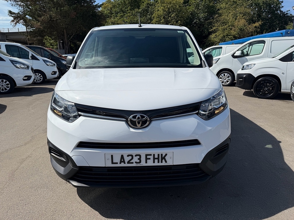 Toyota Proace City 1.5 Bluehdi Active Short Panel Van Manu White #2