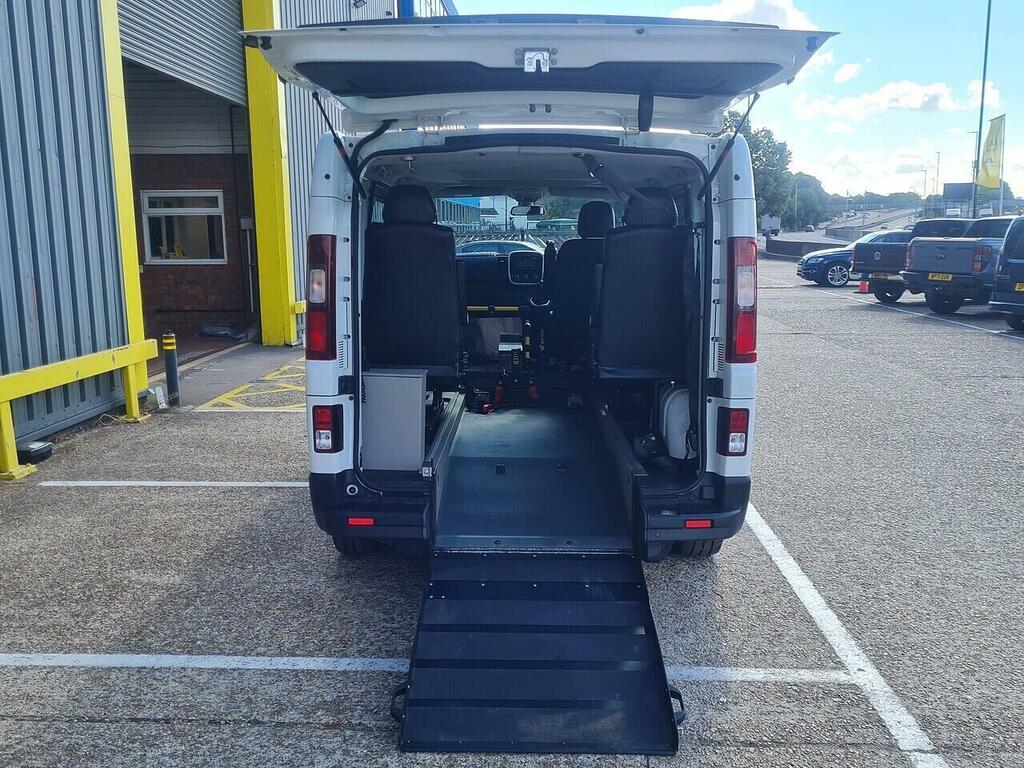 Renault Trafic Sl28 Sport Energy 2.0 Dci 120 Sat Nav Air Con P Se Silver #9