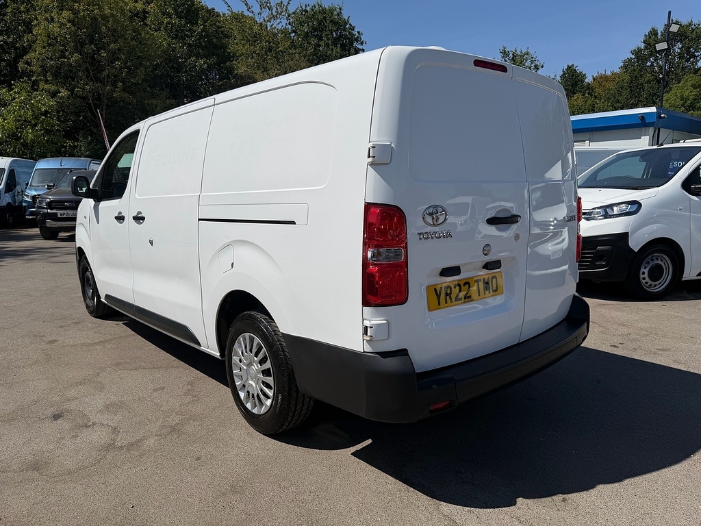 Toyota PROACE 2.0D Icon Long Panel Van 6Dr Lwb Eur White #5