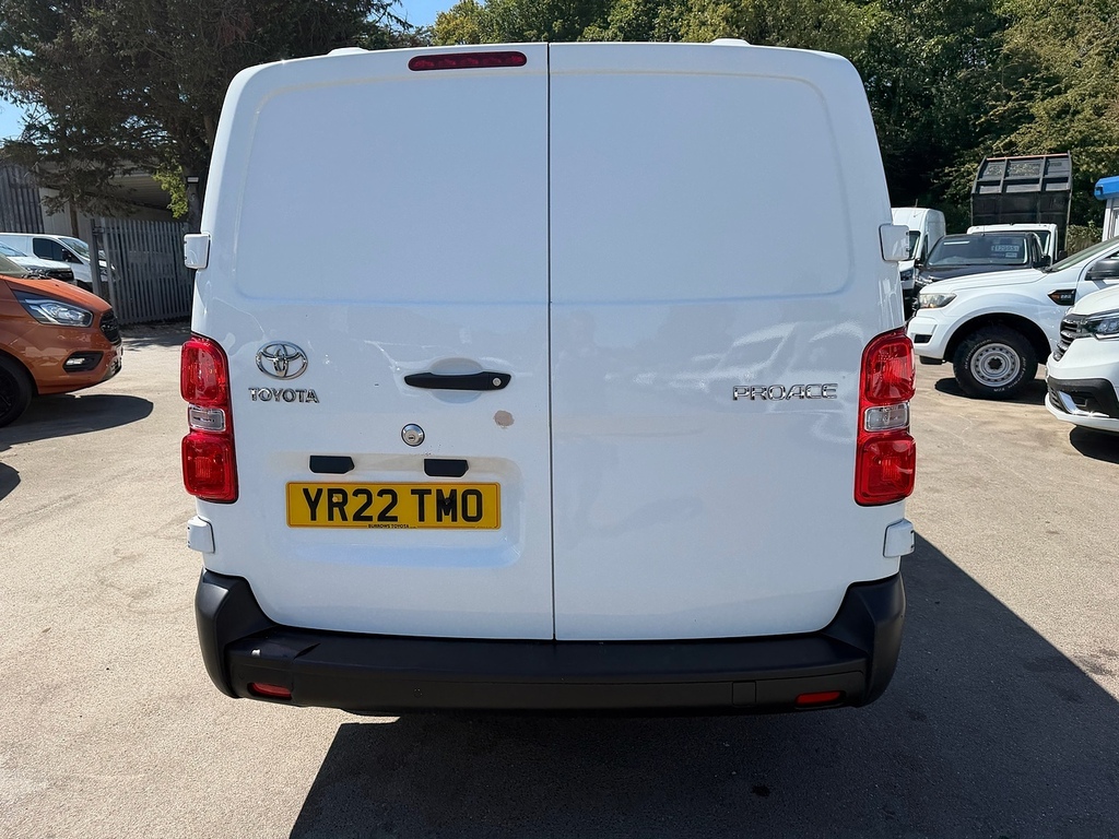 Toyota PROACE 2.0D Icon Long Panel Van 6Dr Lwb Eur White #6